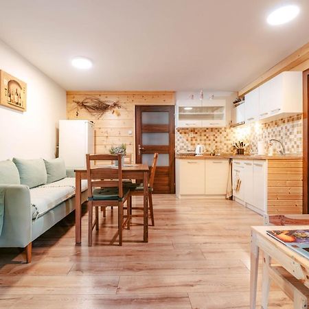 Apartman Florian เตรนชิอาสกี เตปลิตเซ ภายนอก รูปภาพ