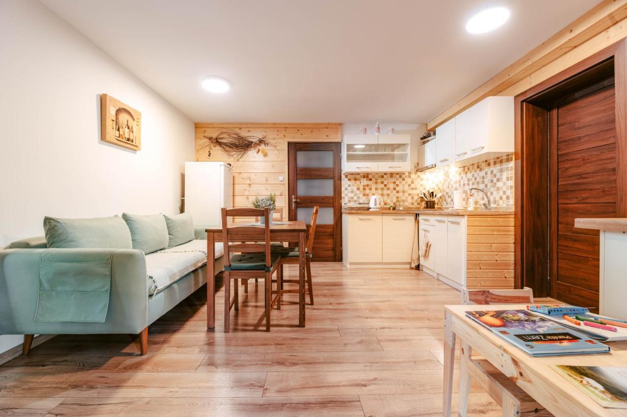 Apartman Florian เตรนชิอาสกี เตปลิตเซ ภายนอก รูปภาพ